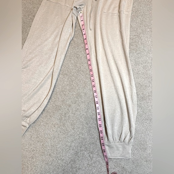 NWT B.O.G Collective Band of Gypsies Champagne Shimmer Joggers Women Medium - Picture 6 of 8
